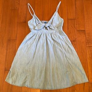 Soft denim dress with pockets